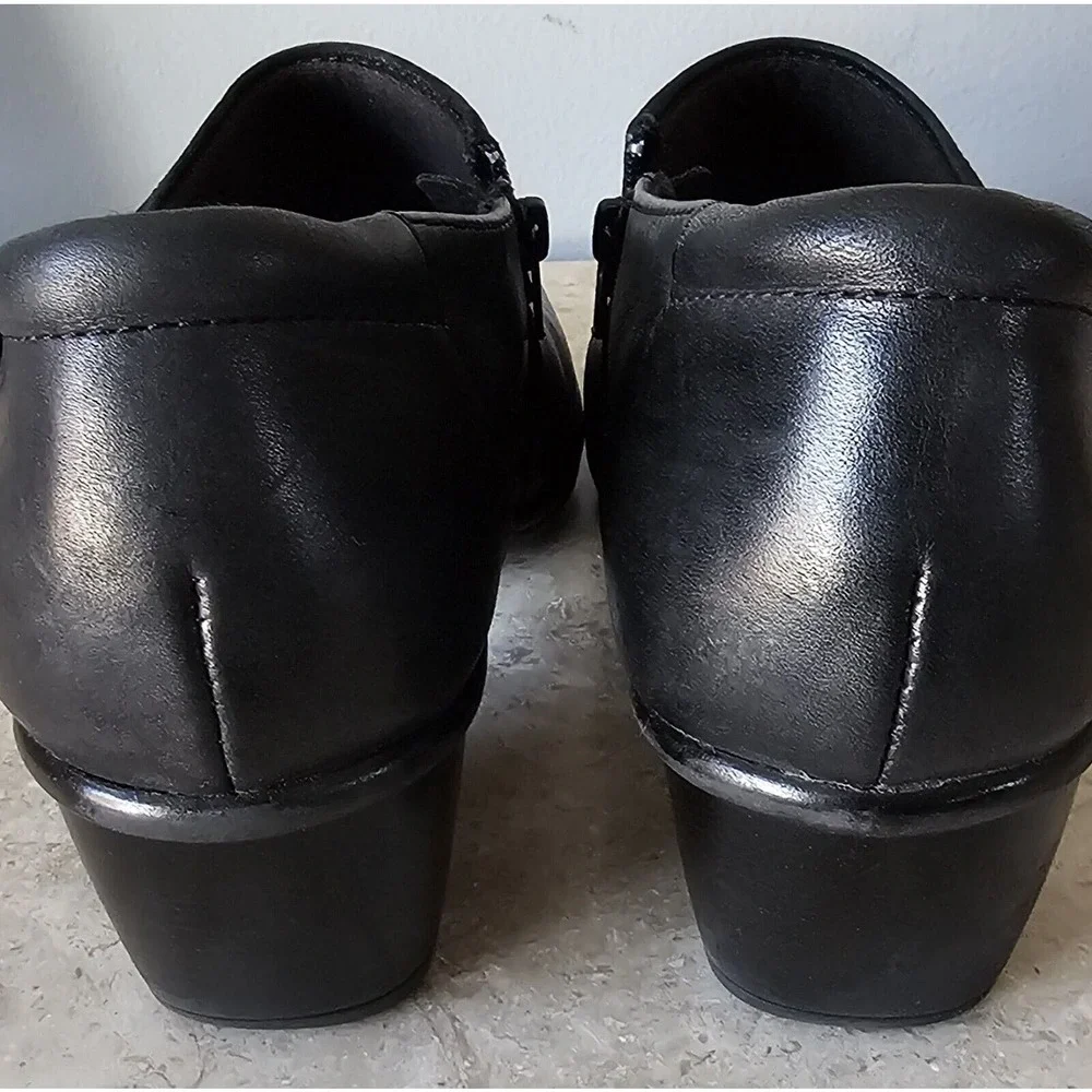 Clarks Bendables Womens 9 M Black Leather Slip On Comfort Ankle Boots Booties - Picture 7 of 12